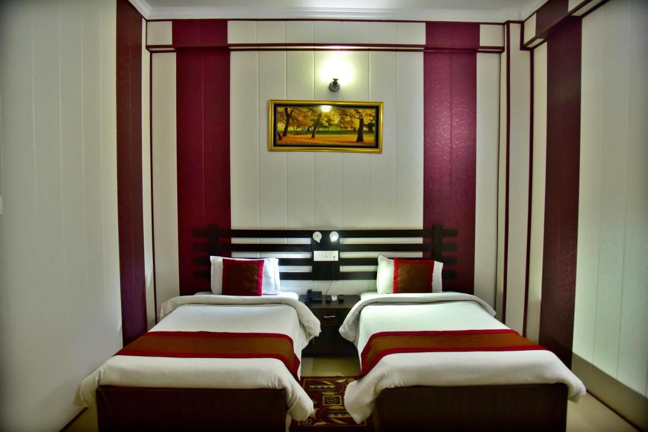 Hotel Nexus L Hotels In Charbagh Lucknow Exterior foto