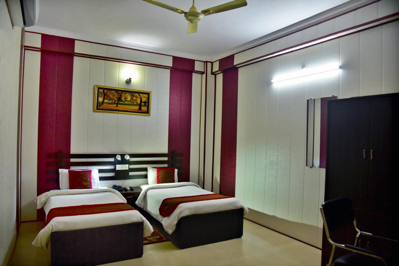 Hotel Nexus L Hotels In Charbagh Lucknow Exterior foto