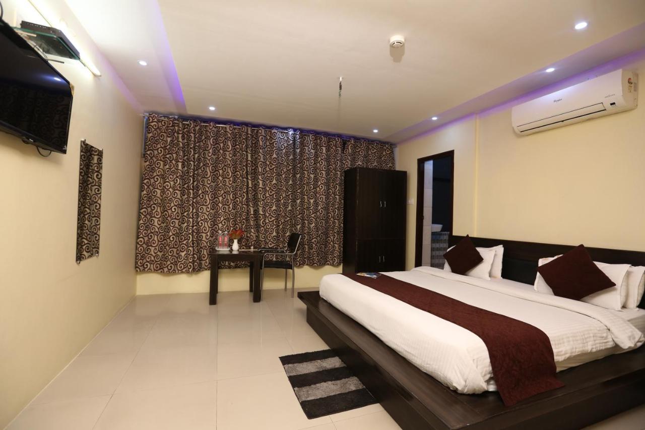 Hotel Nexus L Hotels In Charbagh Lucknow Exterior foto